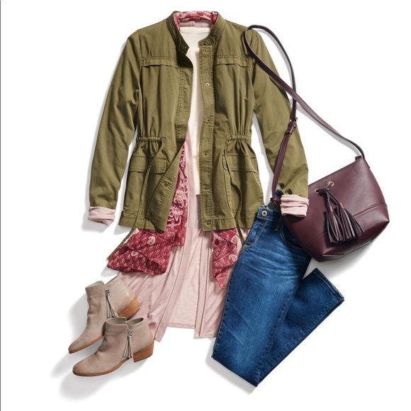 Meet VAMP Retreat's Posh Stylist: Mikki T PhD! - Picture 2 of 8